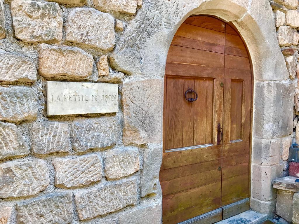 La Petite Maison Des Artistes Castelnau-Pégayrols Cameră foto